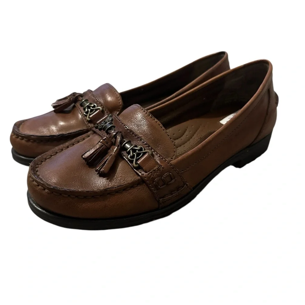 Michel M. Brown Leather Tassel Loafers Size 6